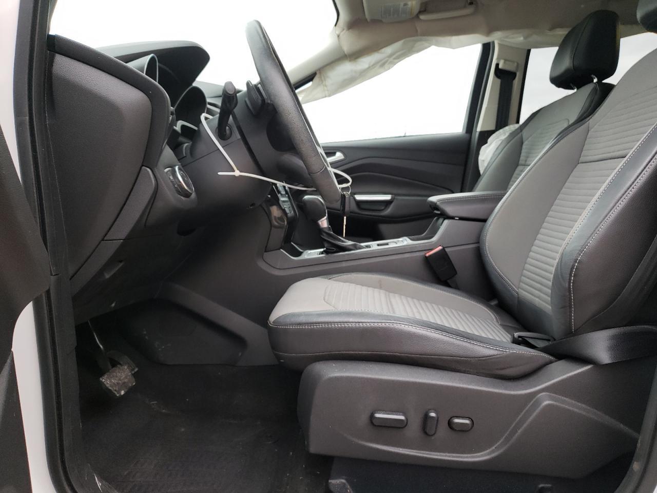 2017 FORD ESCAPE SE - Фото 7