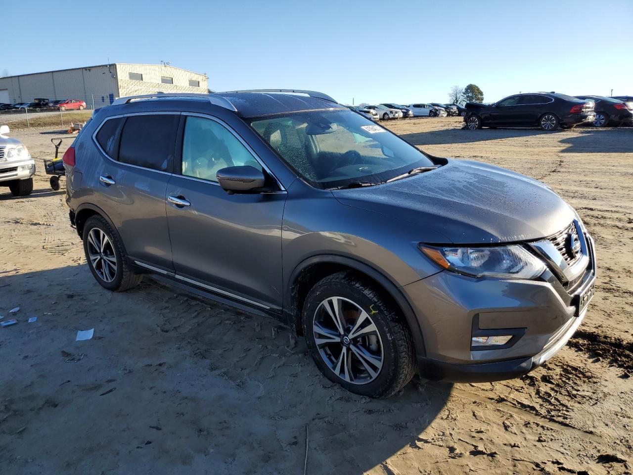 2017 NISSAN ROGUE S - Image 4