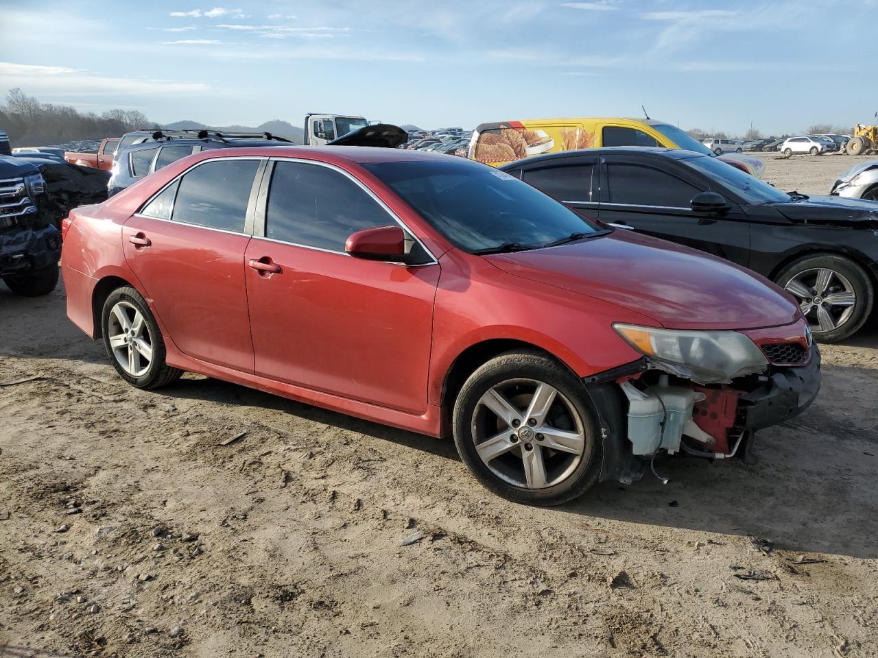 2013 TOYOTA CAMRY L - Фото 4