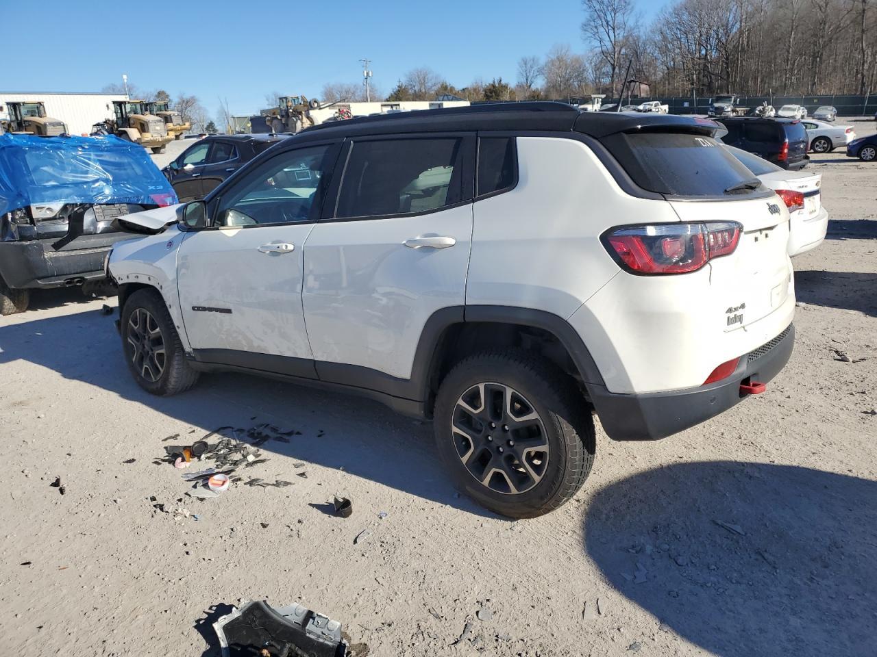 2019 JEEP COMPASS TR - Image 2