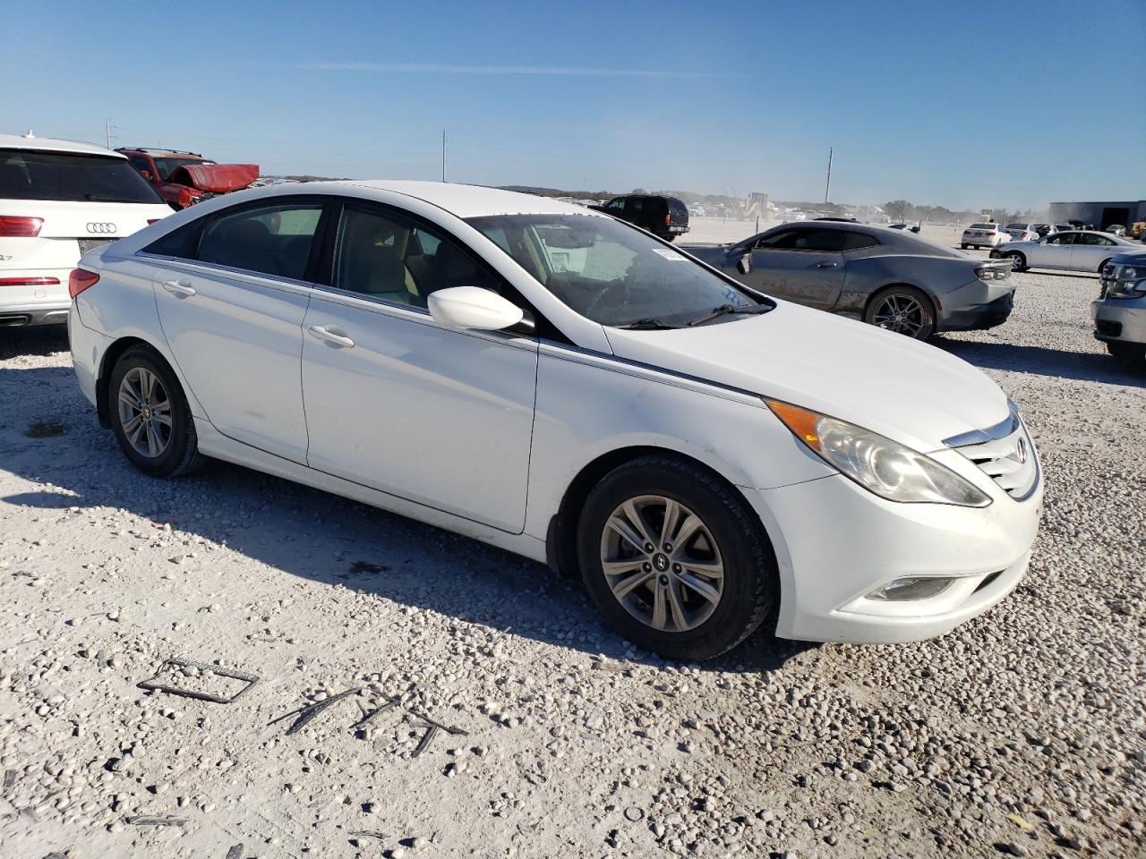 2013 HYUNDAI SONATA GLS - Image 4