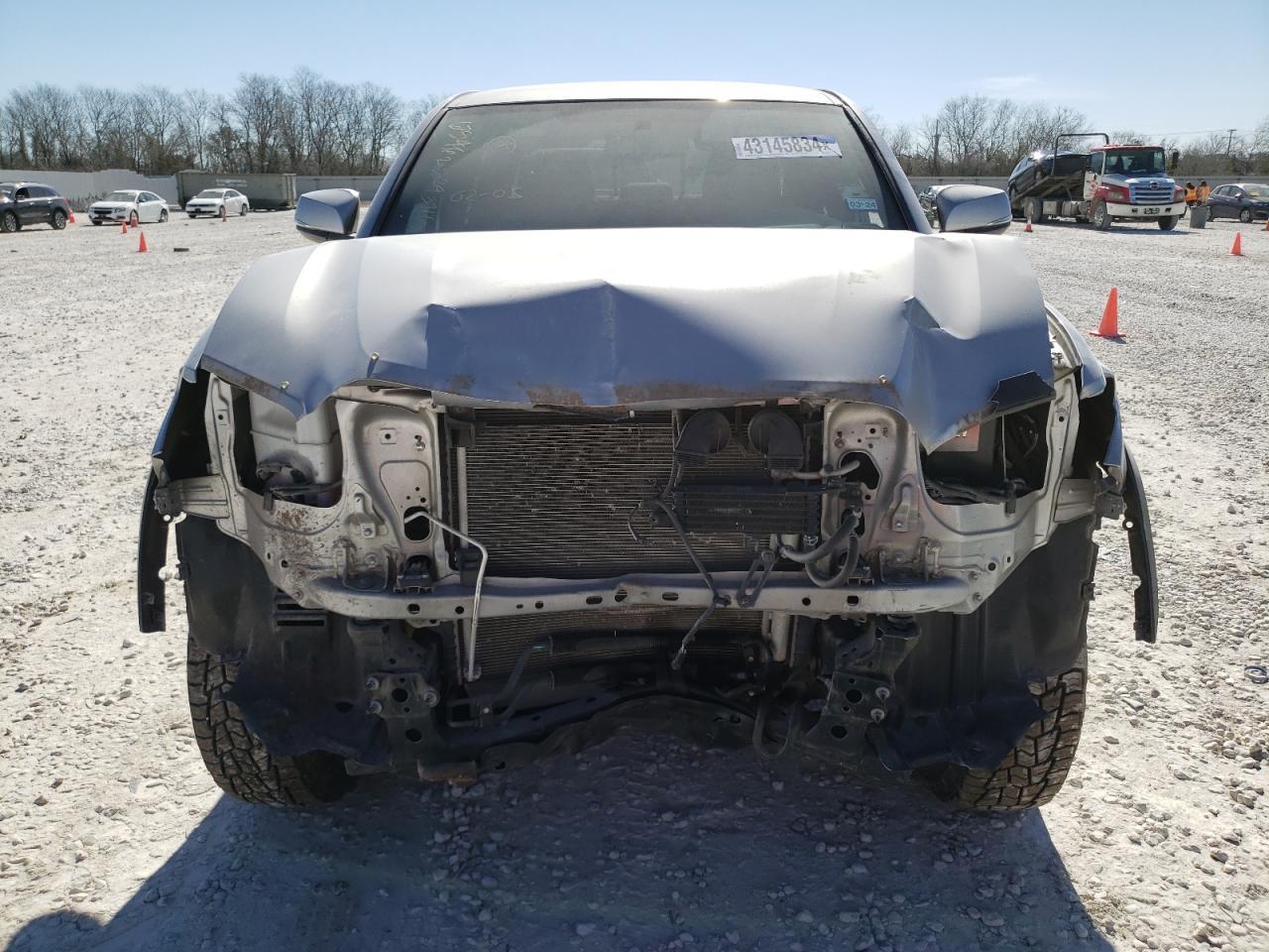 2017 TOYOTA TACOMA DOU - Фото 5