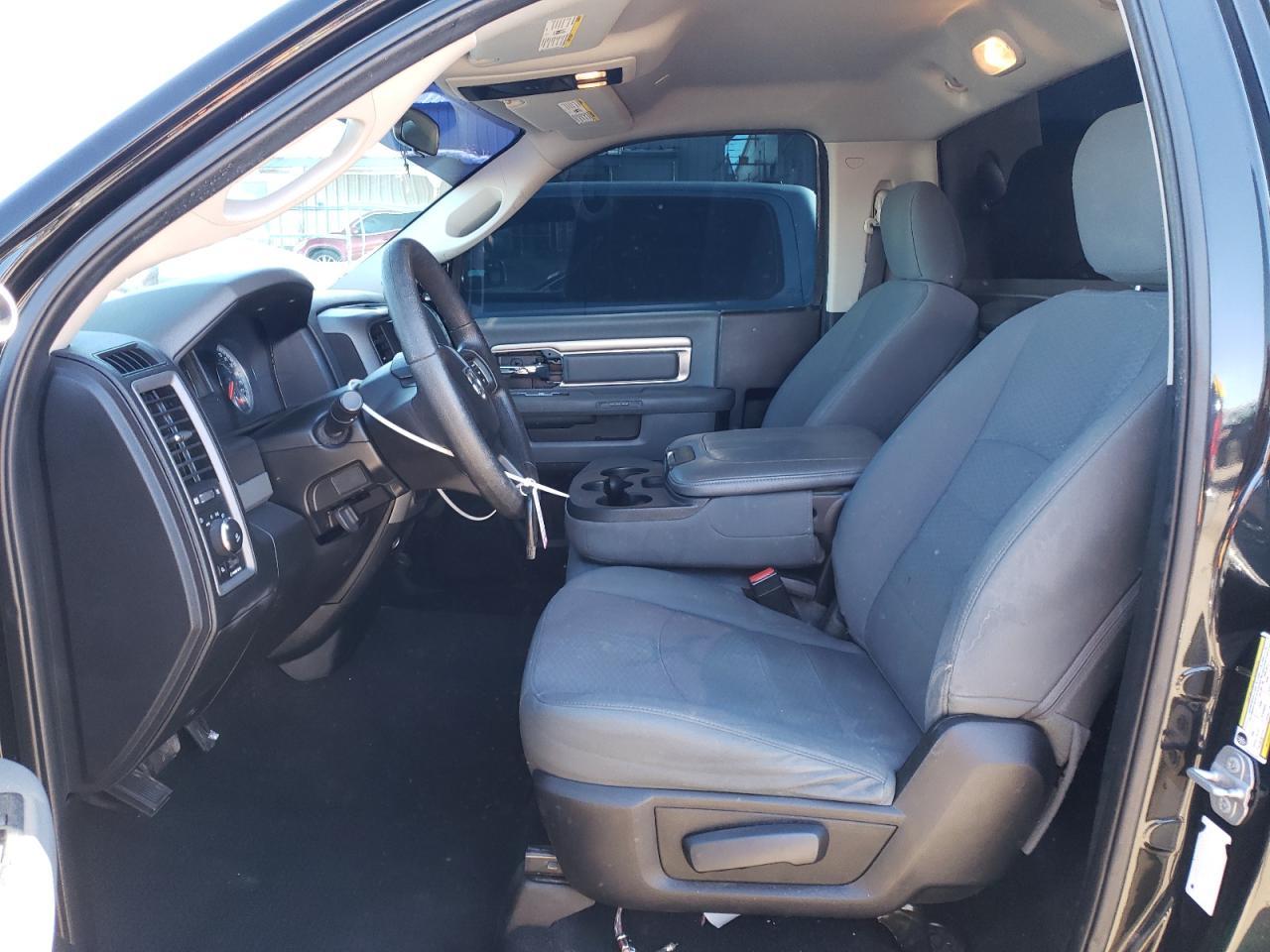 2017 RAM 1500 ST - Image 7