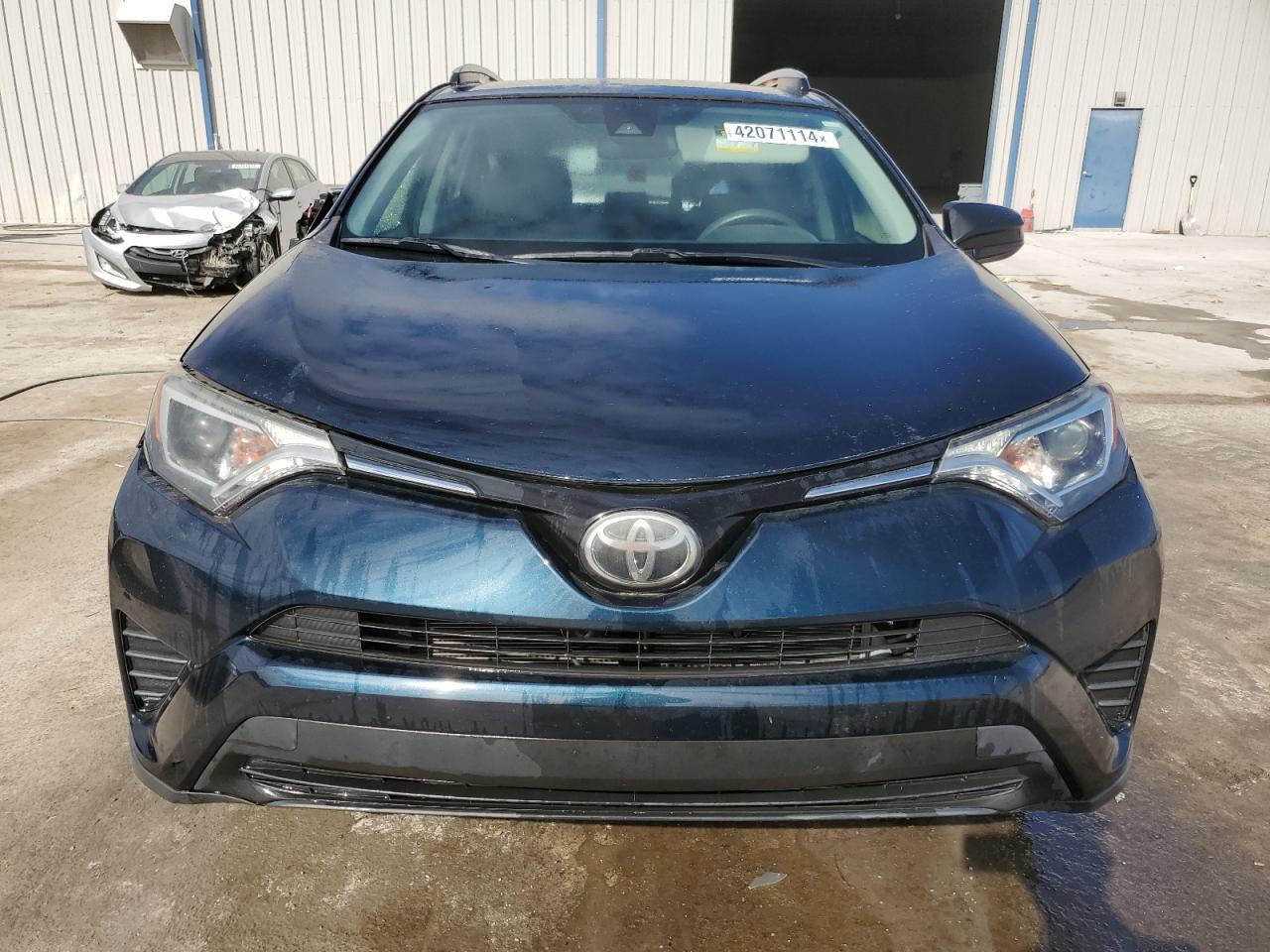 2017 TOYOTA RAV4 LE - Image 5