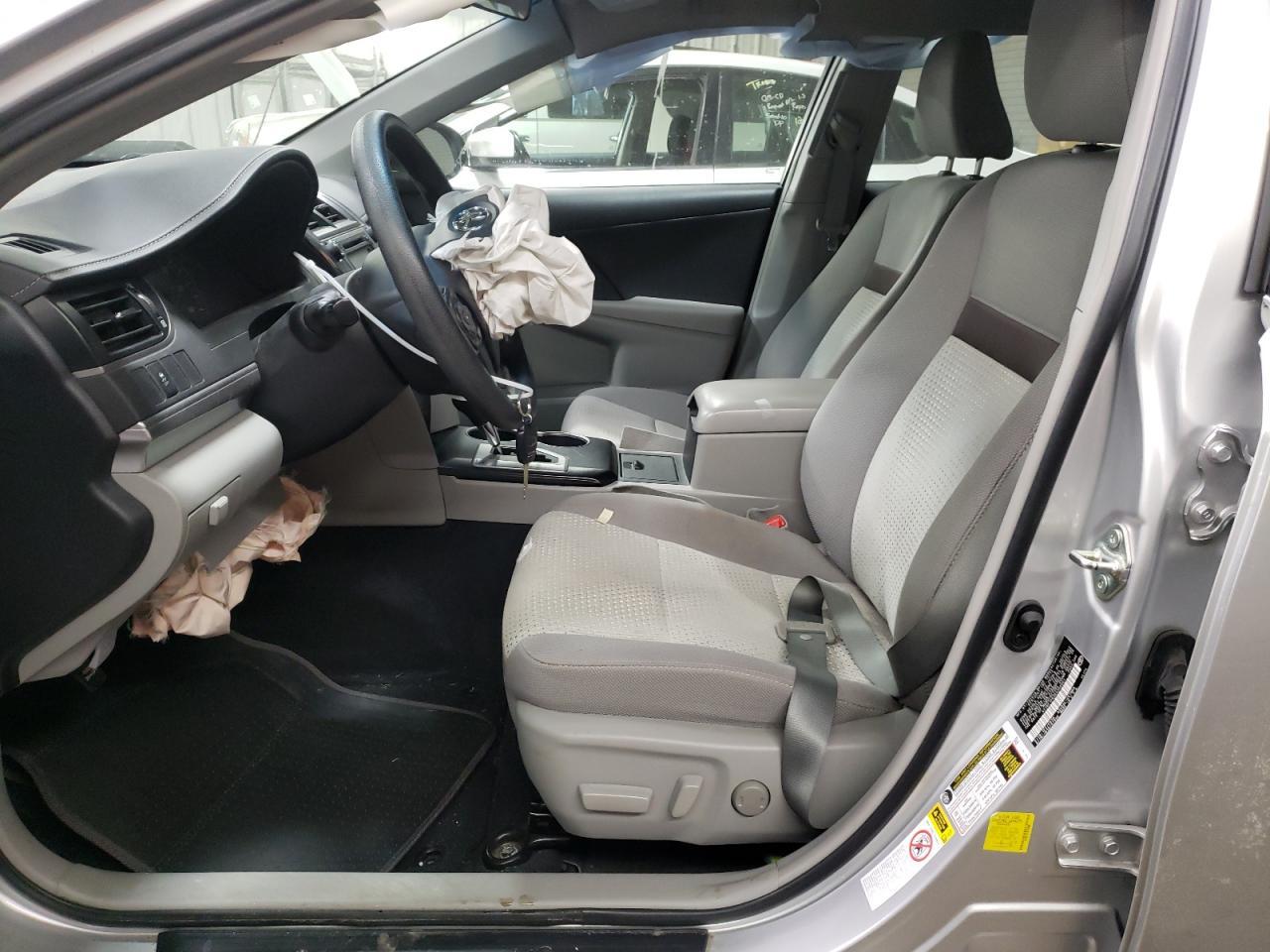 2014 TOYOTA CAMRY L - Image 7