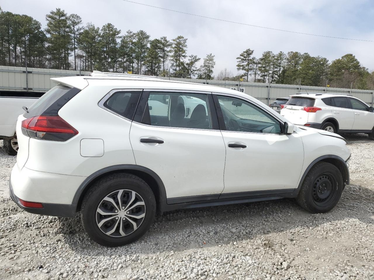 2018 NISSAN ROGUE S - Фото 3