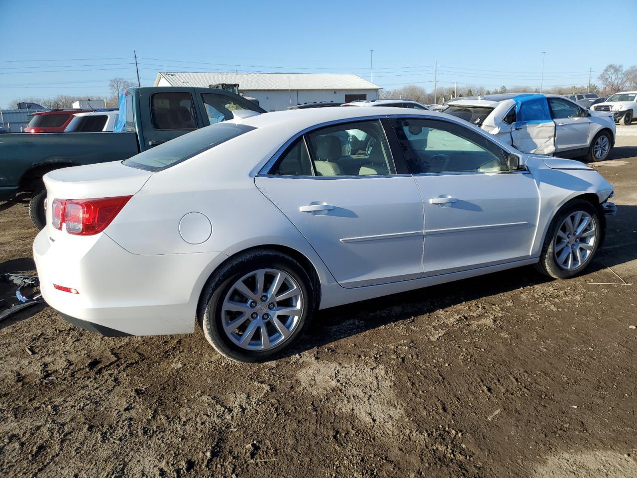 2015 CHEVROLET MALIBU 2LT - Image 3