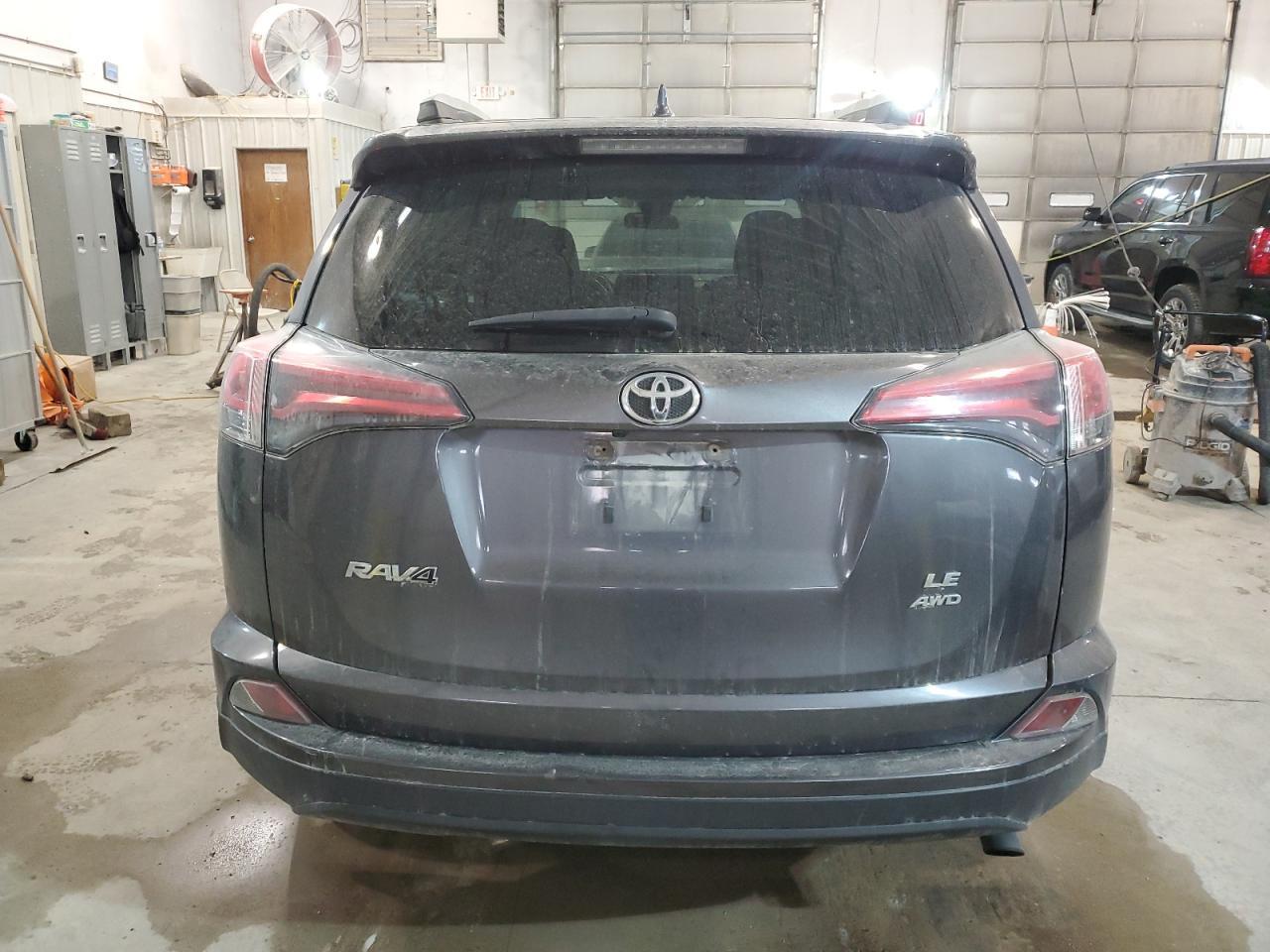 2018 TOYOTA RAV4 LE - Image 6