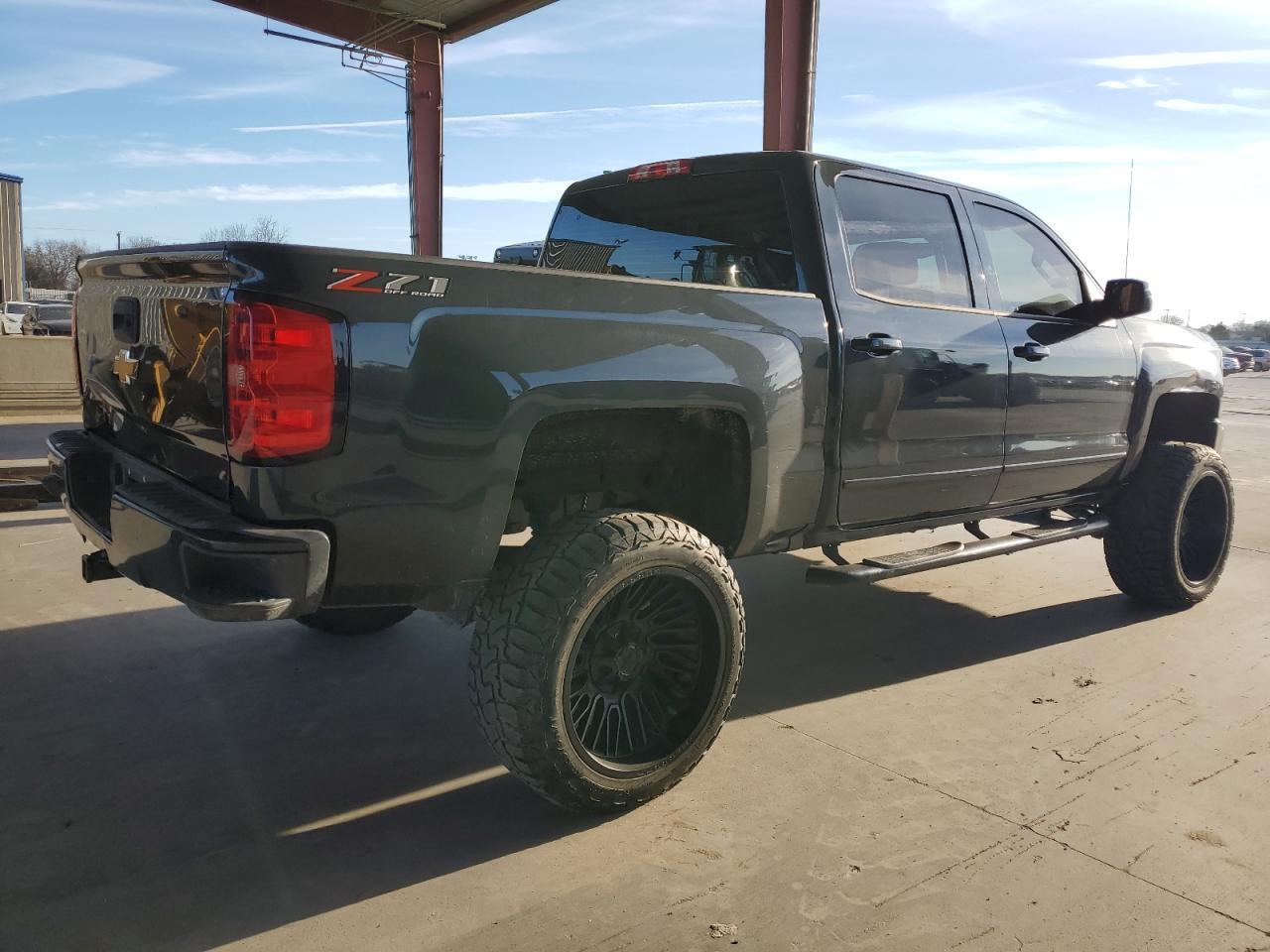 2018 CHEVROLET SILVERADO - Фото 3