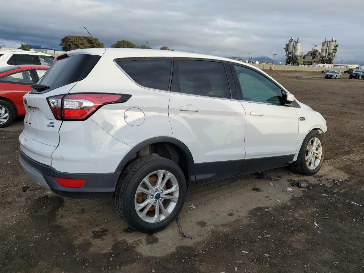 2017 FORD ESCAPE SE - Фото 3