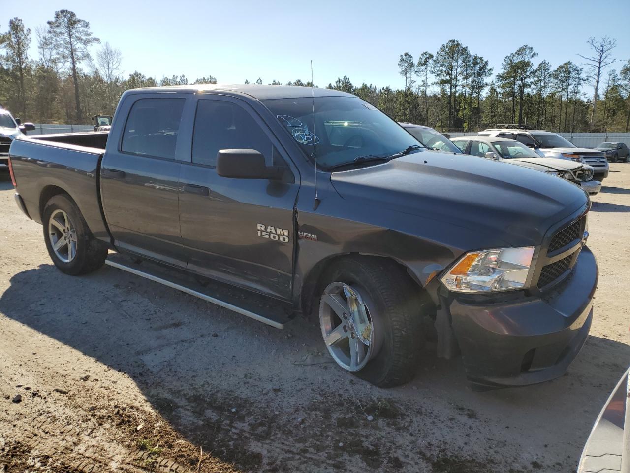 2017 RAM 1500 ST - Image 4