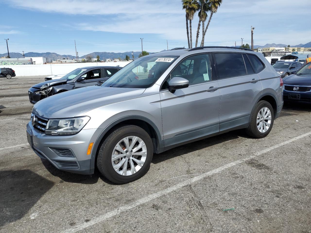 2019 VOLKSWAGEN TIGUAN S car image