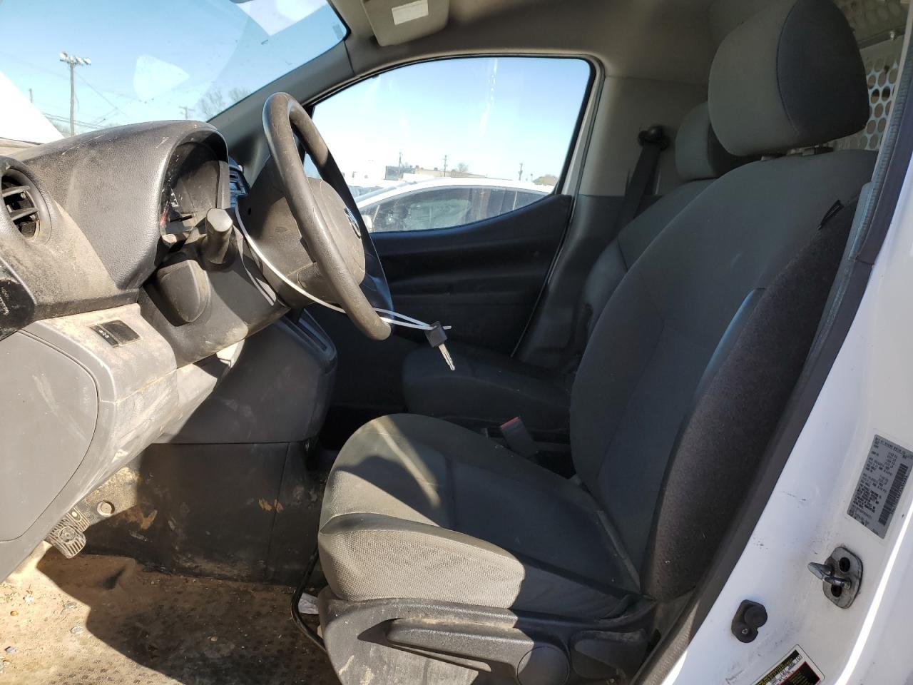 2015 NISSAN NV200 2.5S - Фото 7