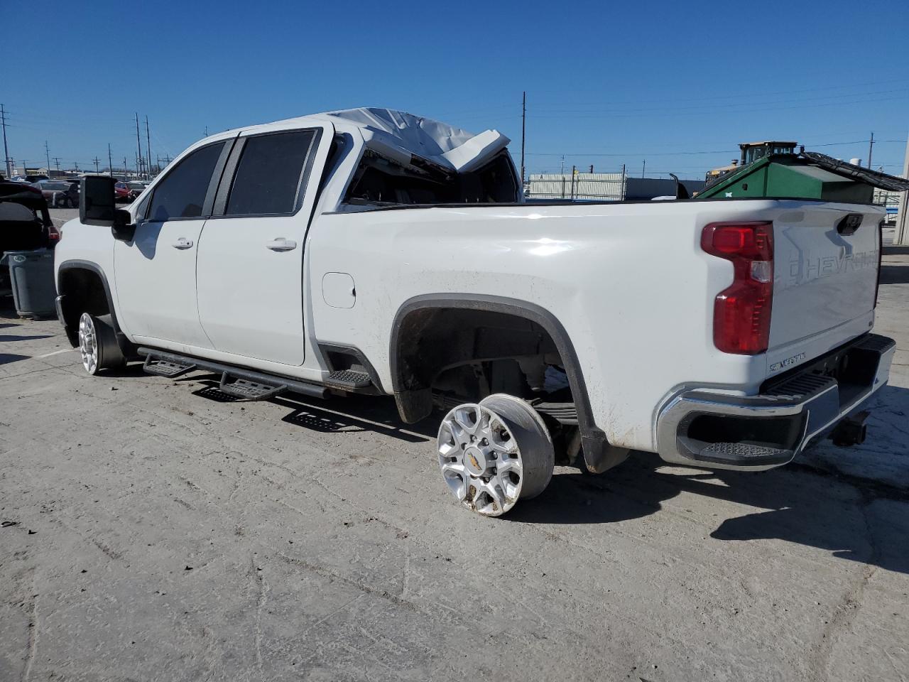 2021 CHEVROLET SILVERADO - Image 2