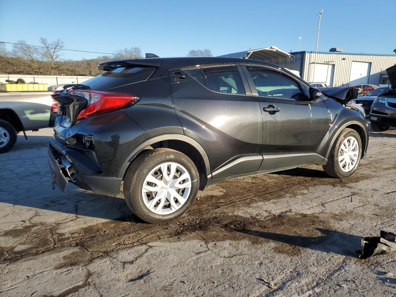 2021 TOYOTA C-HR XLE - Image 3
