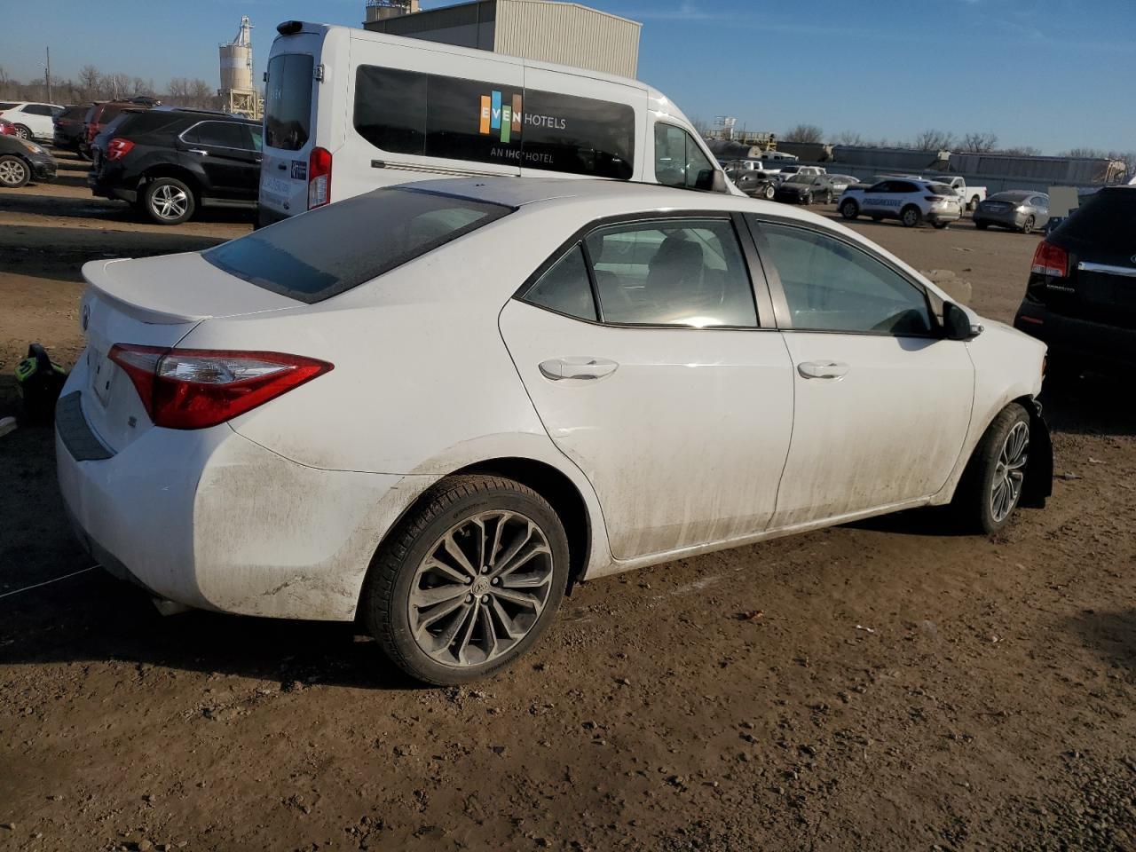2015 TOYOTA COROLLA L - Image 3