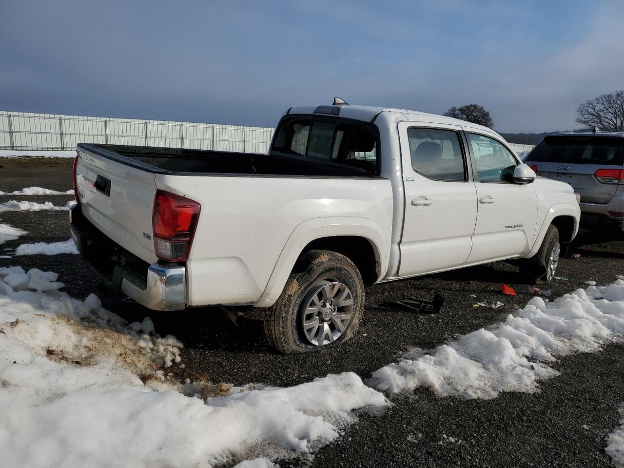 2018 TOYOTA TACOMA DOU - Image 3