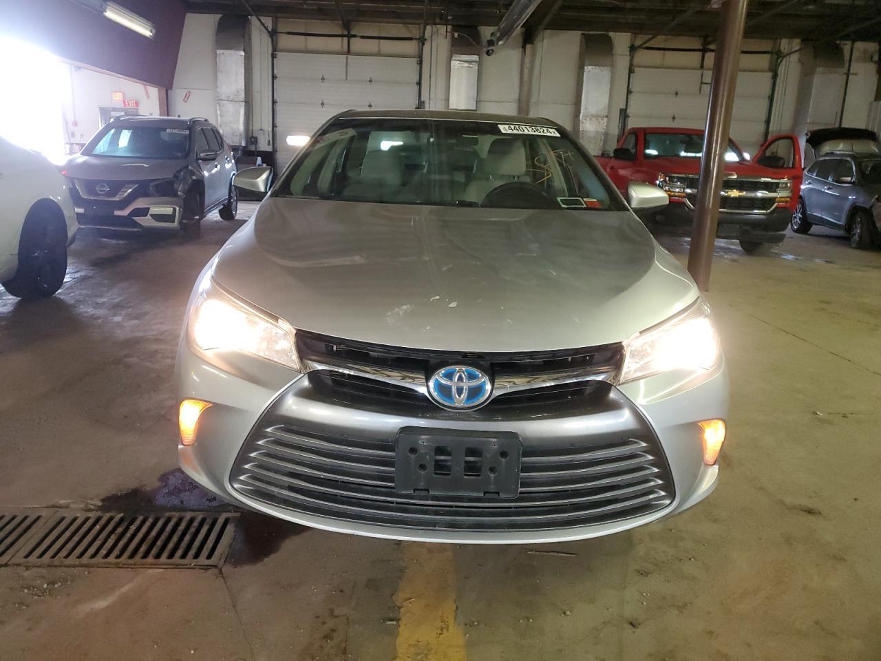 2017 TOYOTA CAMRY HYBR - Image 5