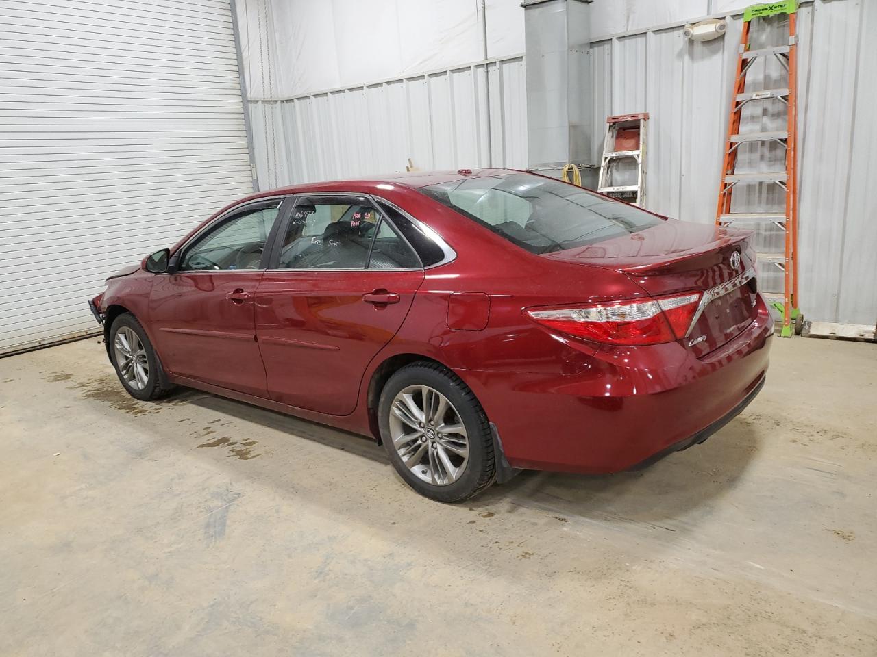 2017 TOYOTA CAMRY LE - Фото 2
