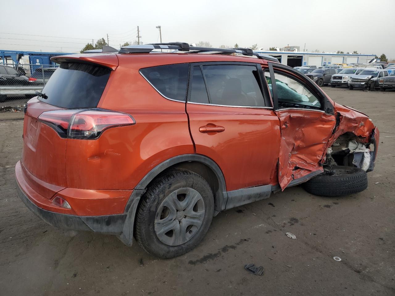 2016 TOYOTA RAV4 LE - Image 3