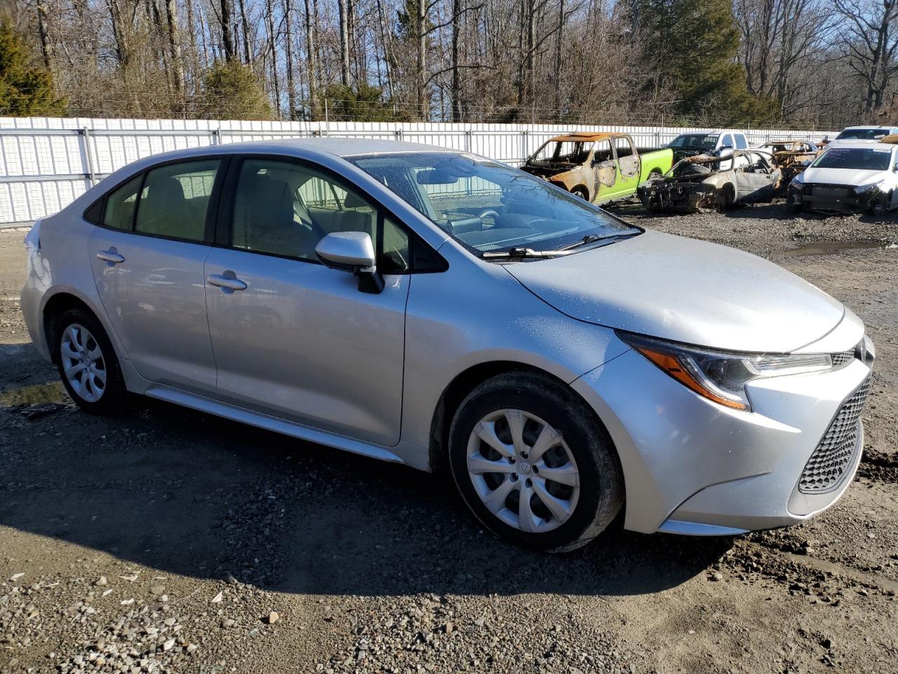 2022 TOYOTA COROLLA LE - Image 4