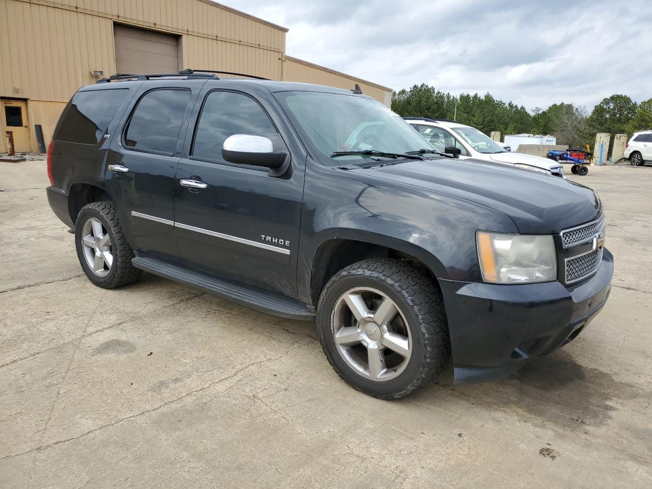 2011 CHEVROLET TAHOE K150 - Фото 4