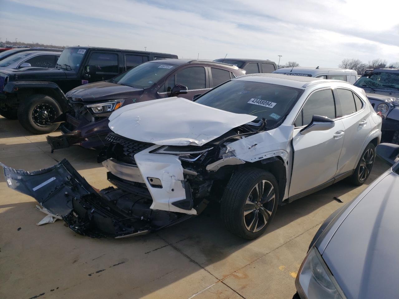 2022 LEXUS UX 200 BAS car image