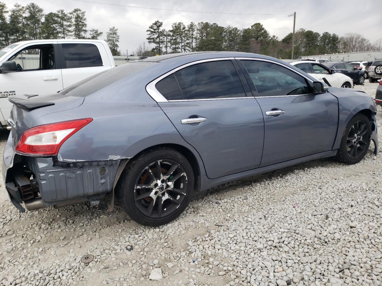 2011 NISSAN MAXIMA S - Image 3