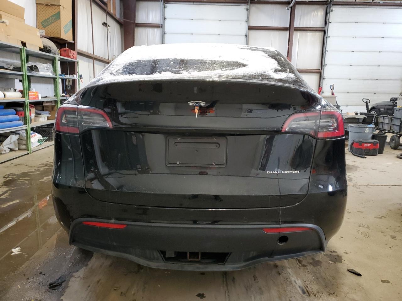 2022 TESLA MODEL Y - Фото 6