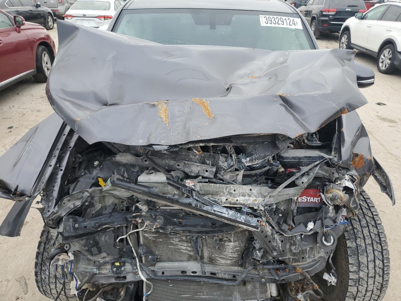 2019 TOYOTA 4RUNNER SR - Фото 5