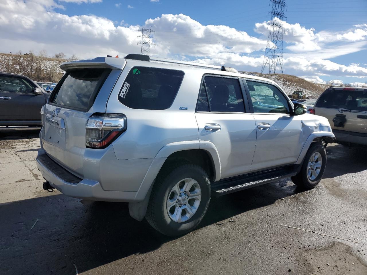 2020 TOYOTA 4RUNNER SR - Image 3