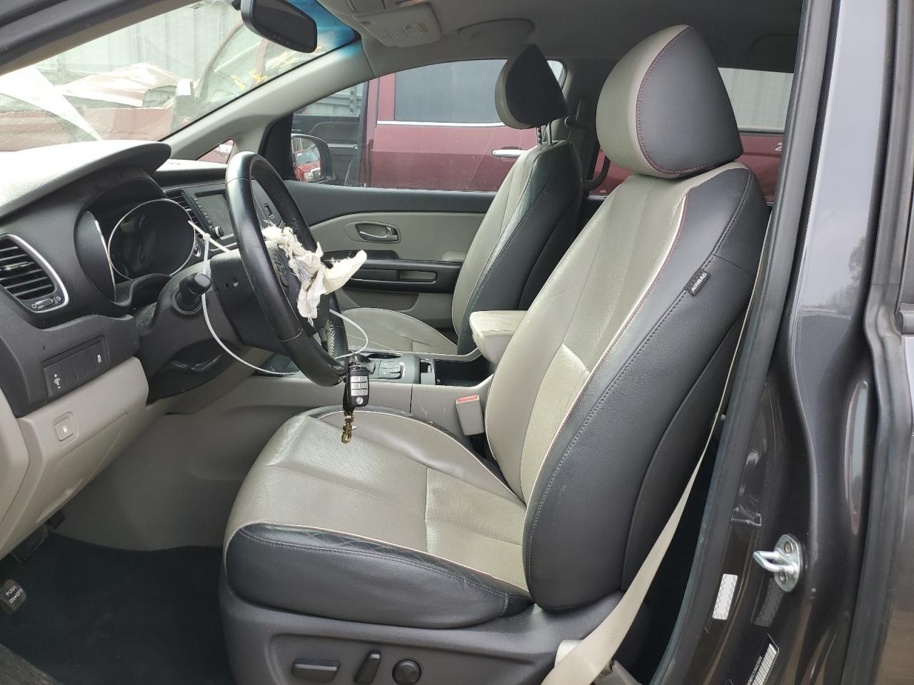 2017 KIA SEDONA LX - Фото 7