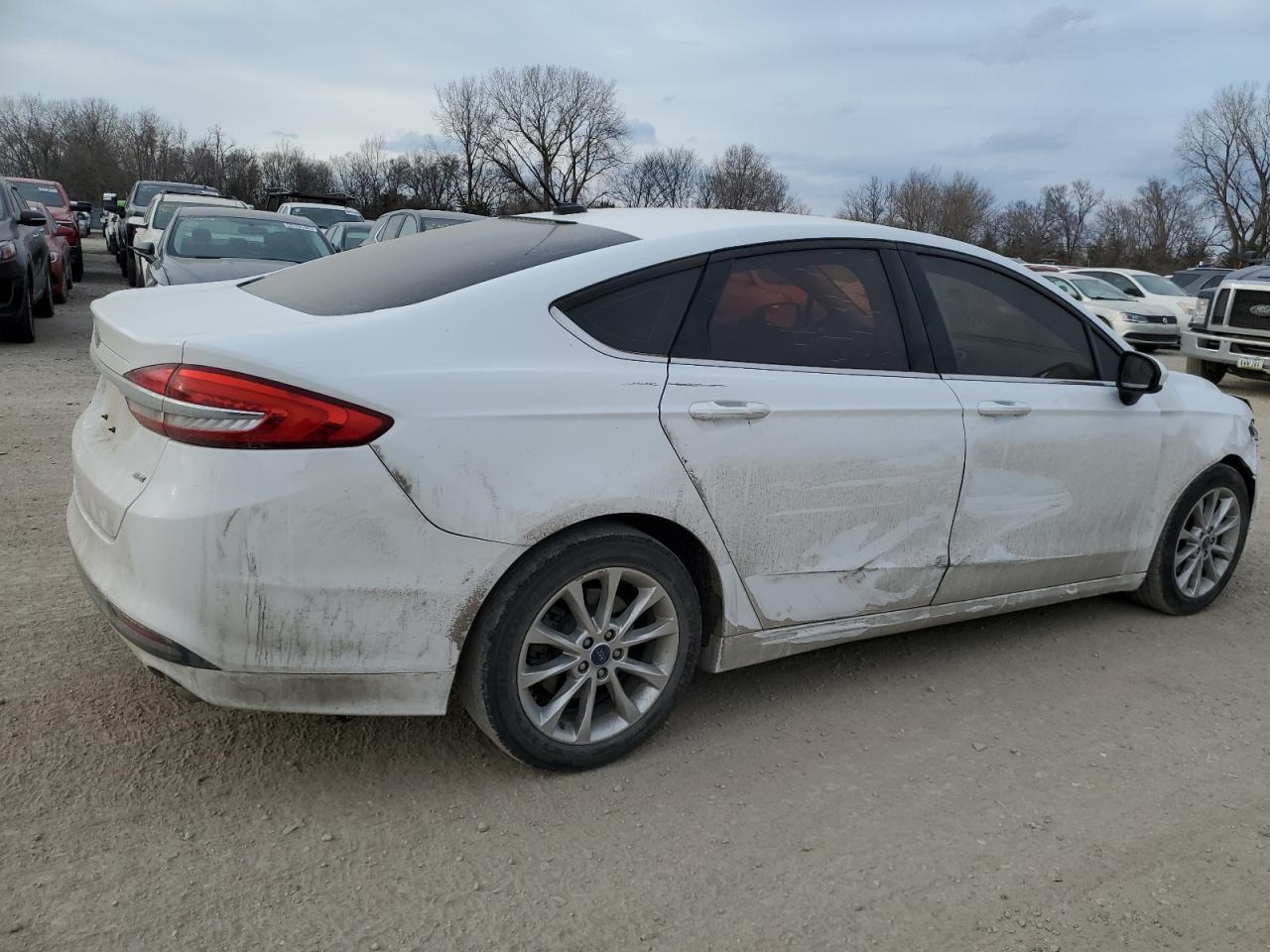 2017 FORD FUSION SE - Фото 3