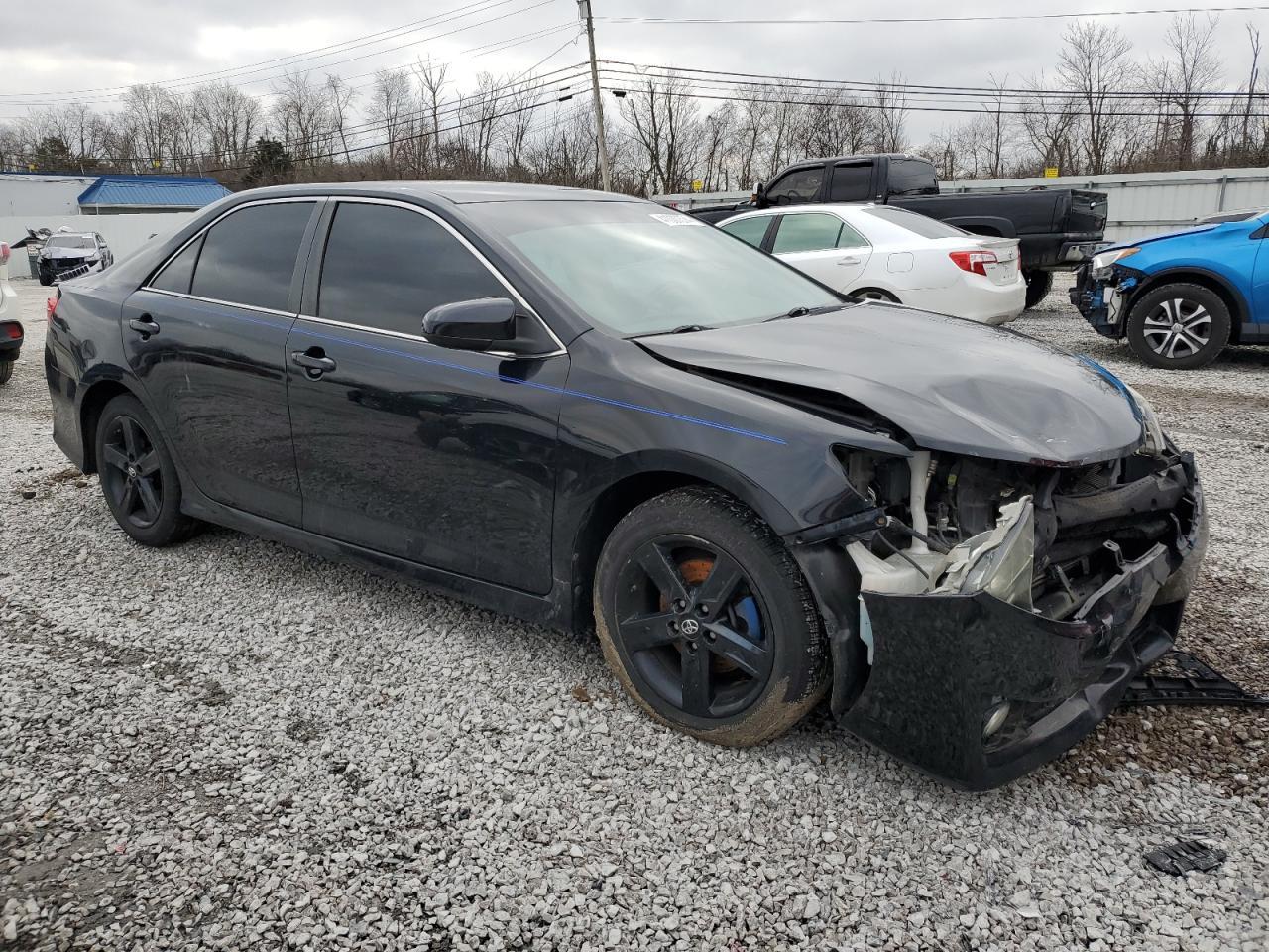 2014 TOYOTA CAMRY L - Image 4
