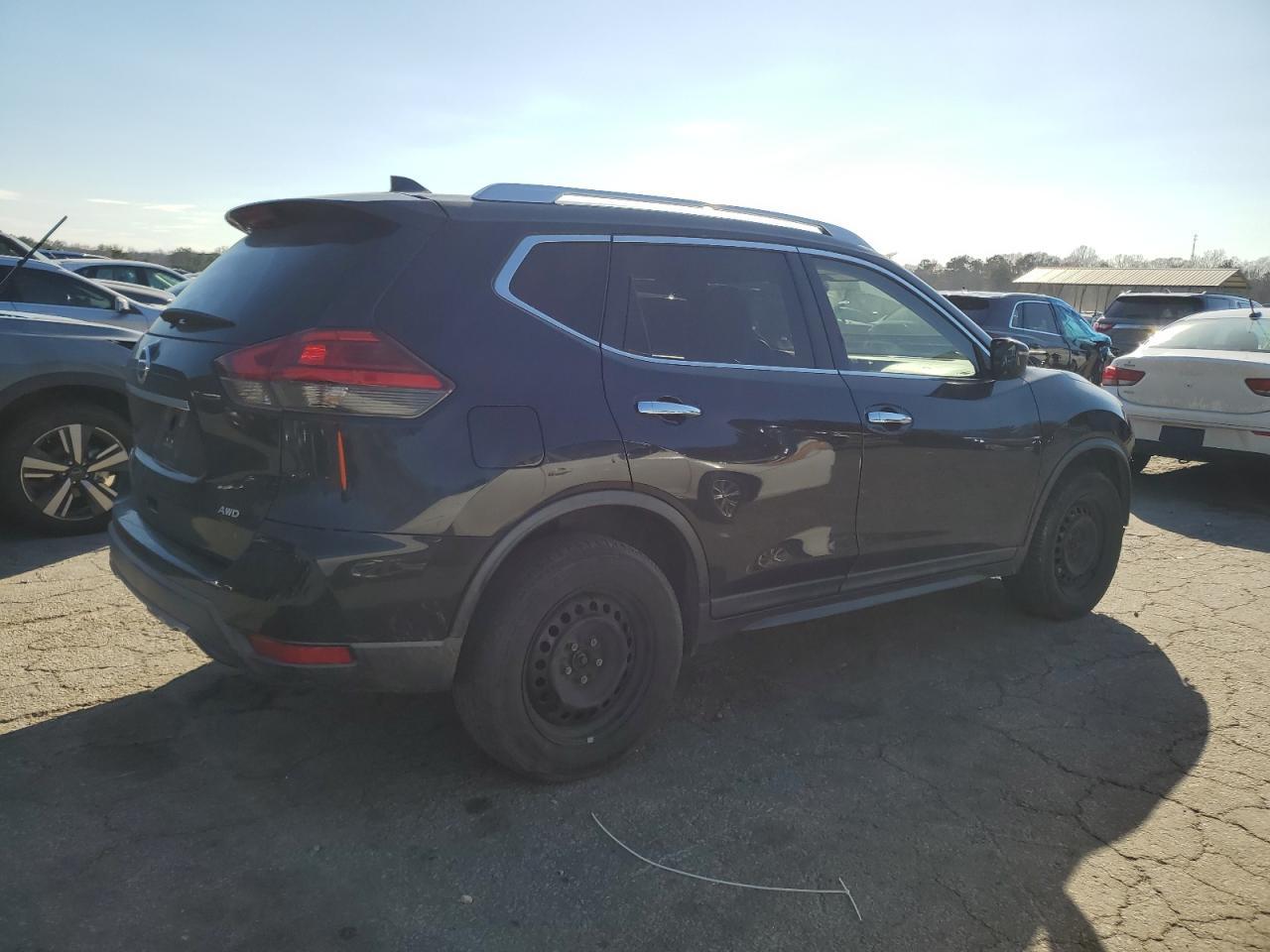 2017 NISSAN ROGUE S - Фото 3