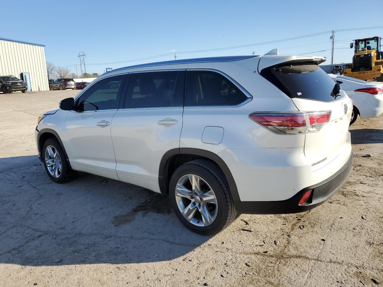 2015 TOYOTA HIGHLANDER - Фото 2