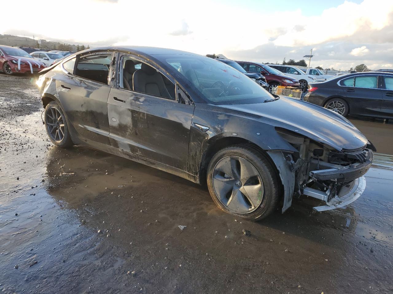 2019 TESLA MODEL 3 - Фото 4