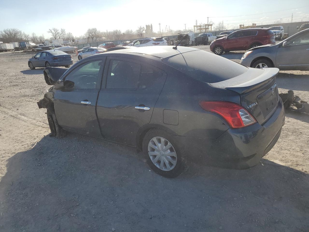 2016 NISSAN VERSA S - Фото 2