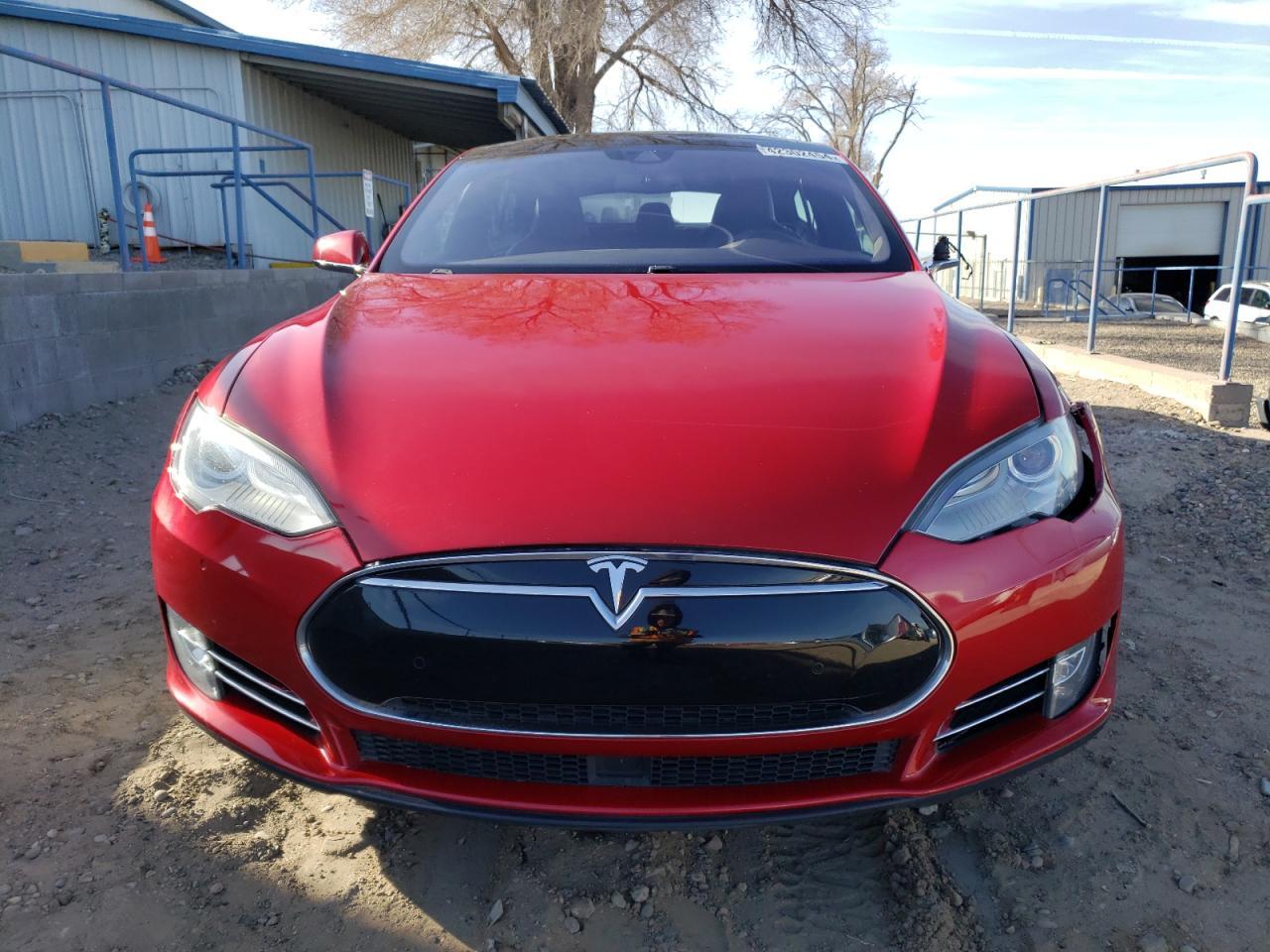 2015 TESLA MODEL S 85 - Фото 5