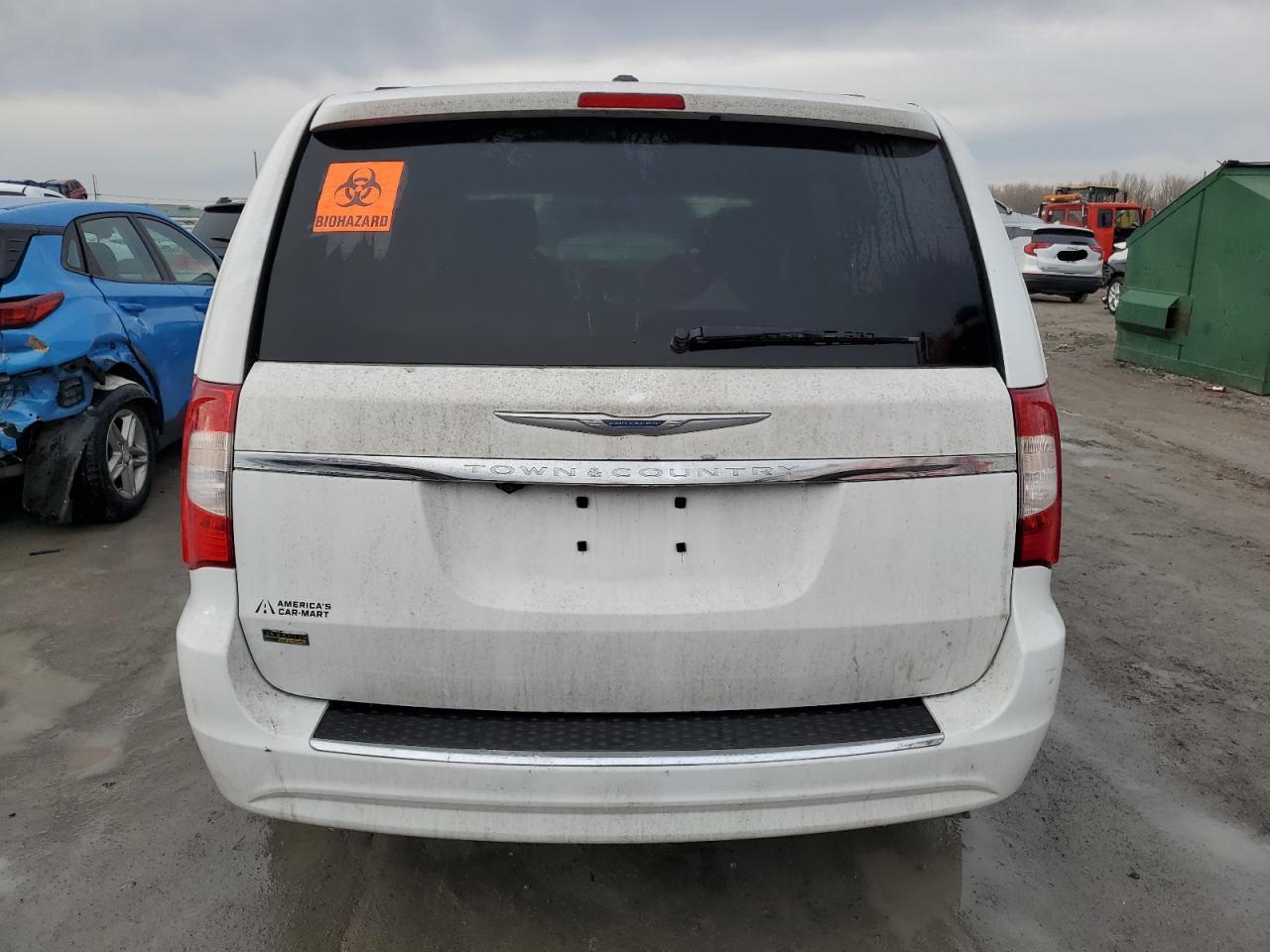 2014 CHRYSLER TOWN & COU - Фото 6