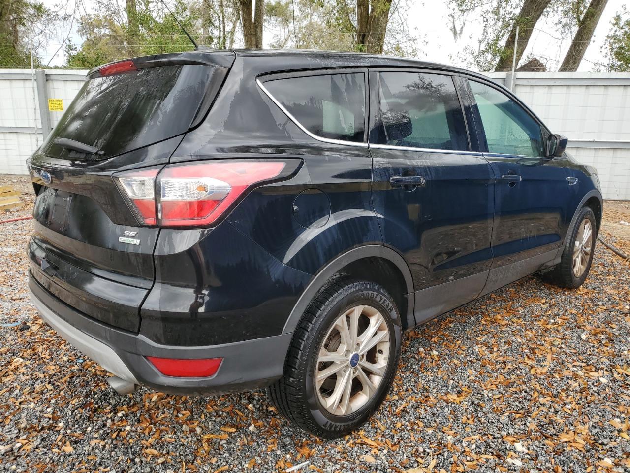 2017 FORD ESCAPE SE - Фото 3