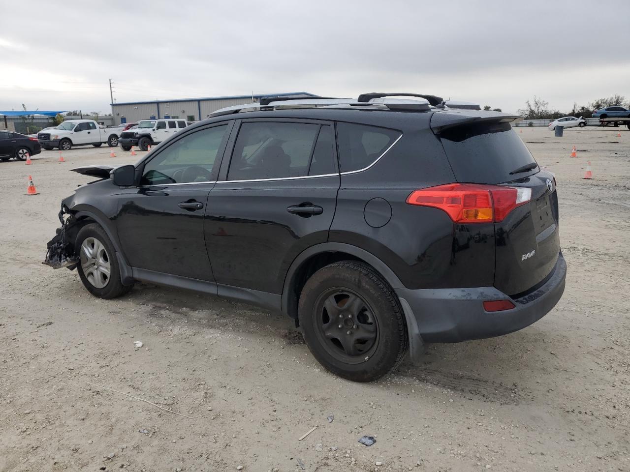 2015 TOYOTA RAV4 LE - Image 2