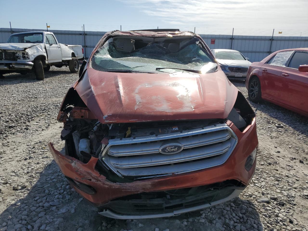 2019 FORD ESCAPE SEL - Image 5