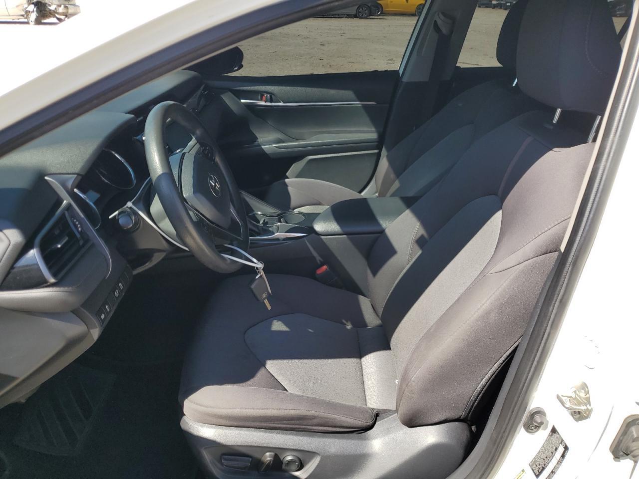 2019 TOYOTA CAMRY L - Image 7