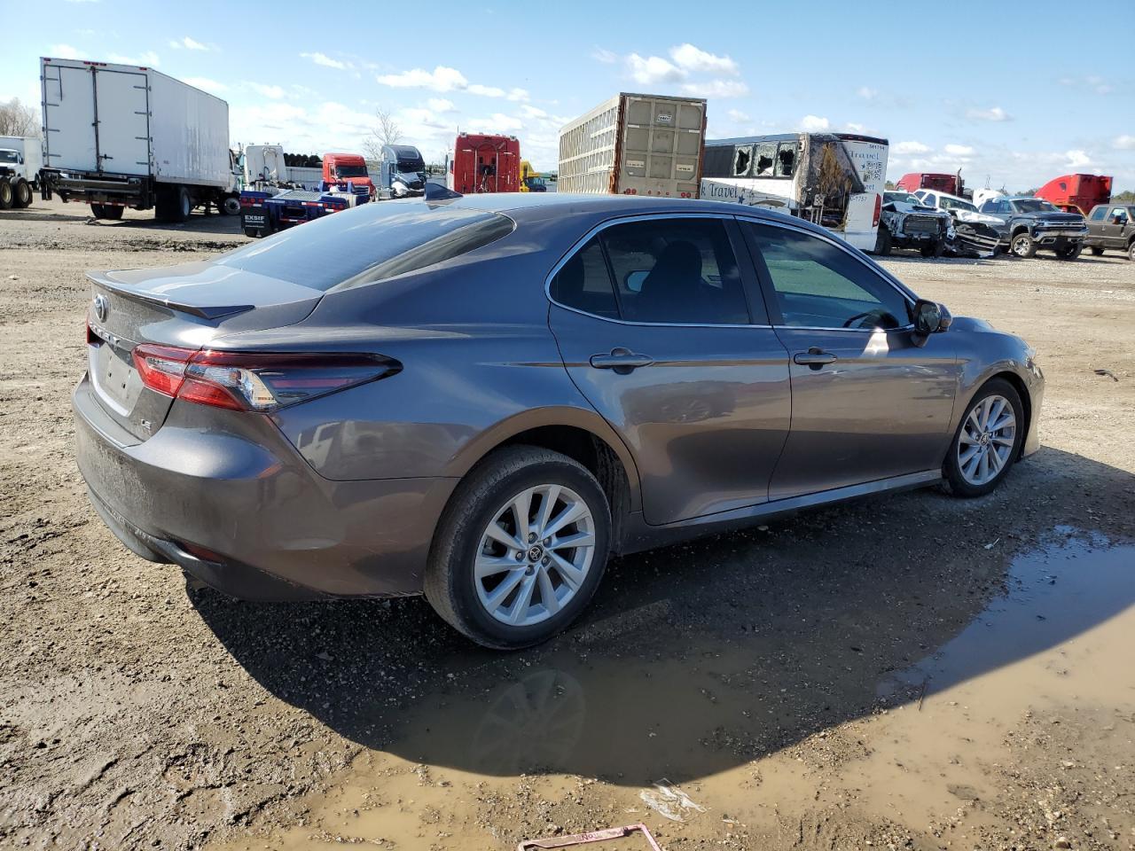 2023 TOYOTA CAMRY LE - Image 3