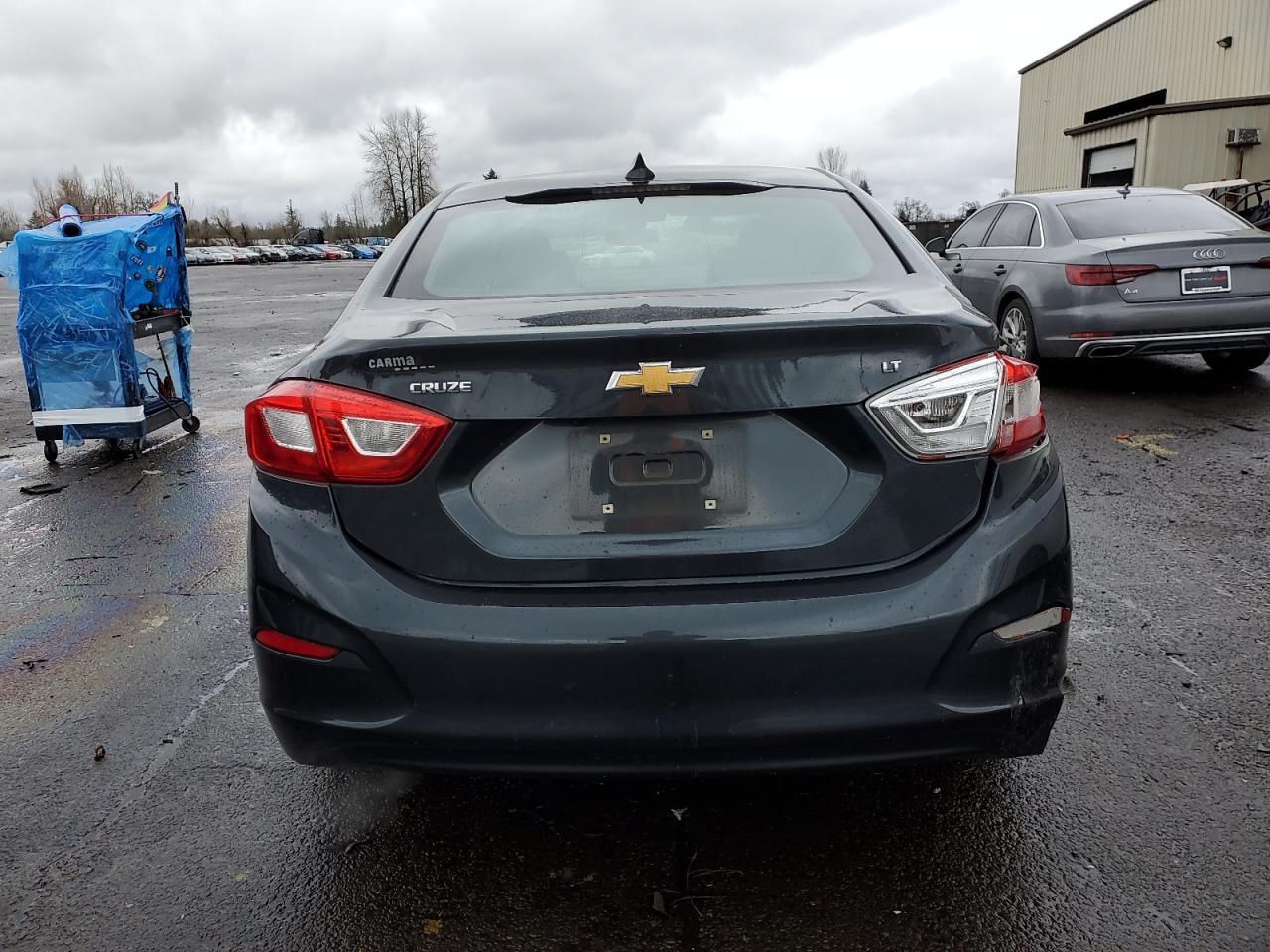 2017 CHEVROLET CRUZE LT - Image 6