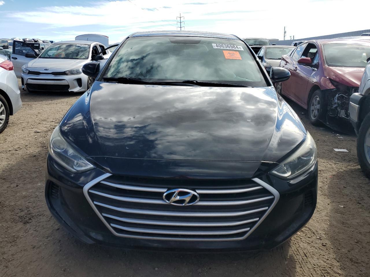 2018 HYUNDAI ELANTRA SE - Фото 5