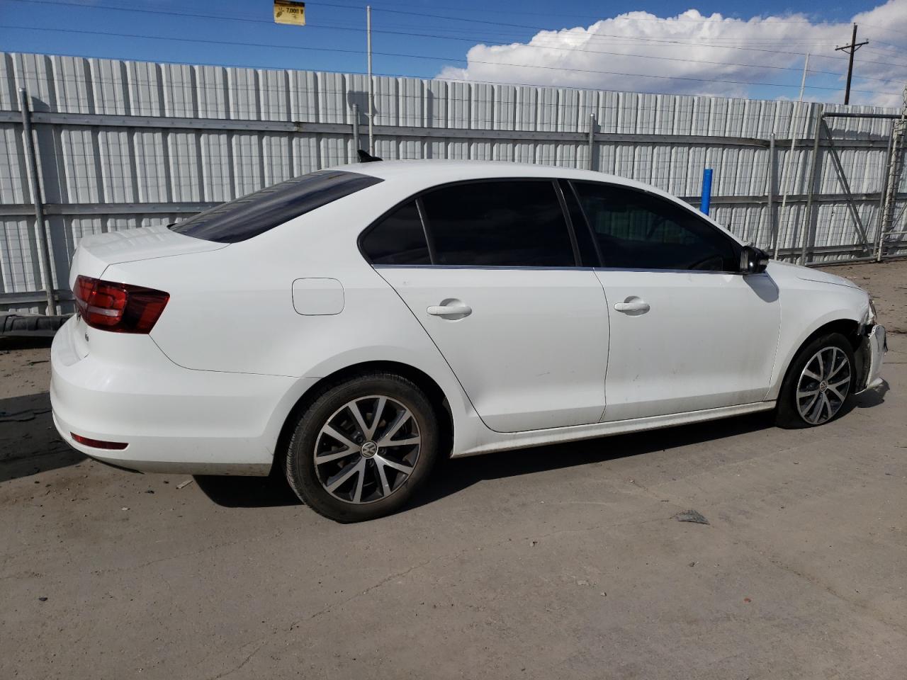 2017 VOLKSWAGEN JETTA SE - Фото 3