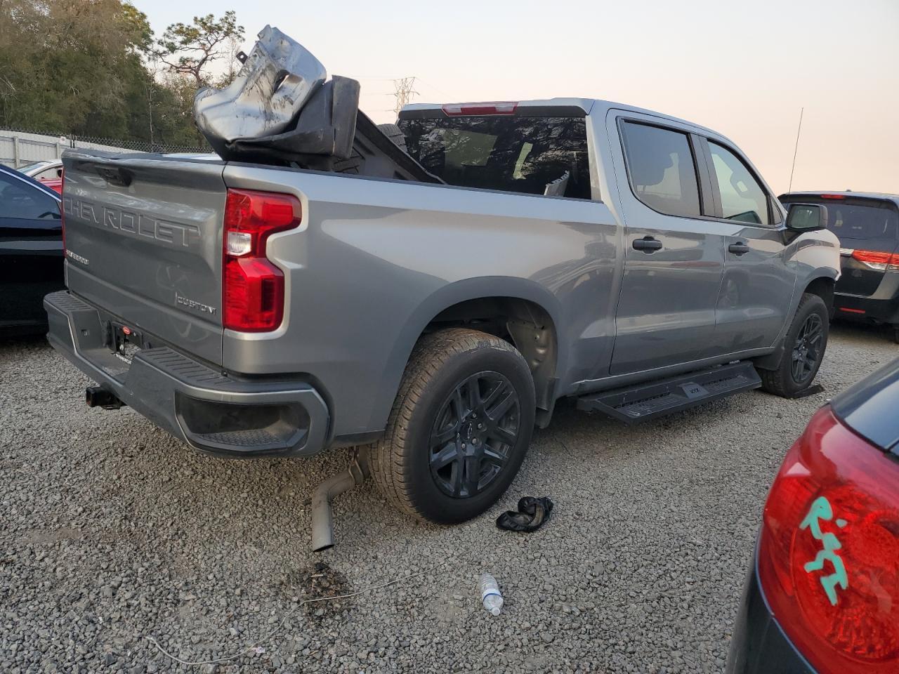 2023 CHEVROLET SILVERADO - Фото 3