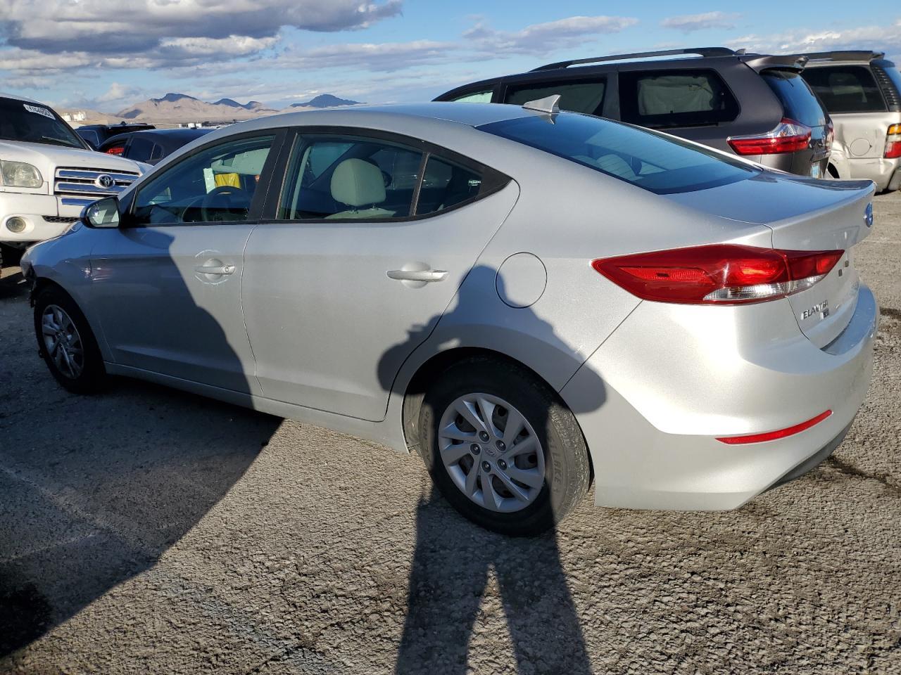 2017 HYUNDAI ELANTRA SE - Image 2